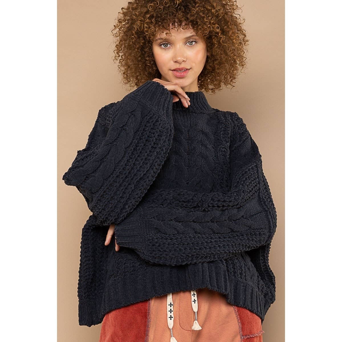 Black chunky 2024 cable knit sweater